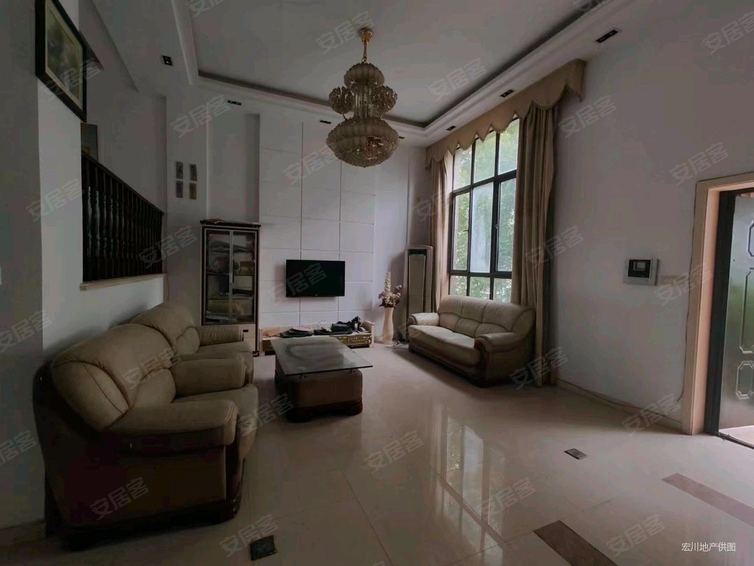 南洋瑞都剑桥府邸(别墅)4室2厅3卫188.86㎡南北910万