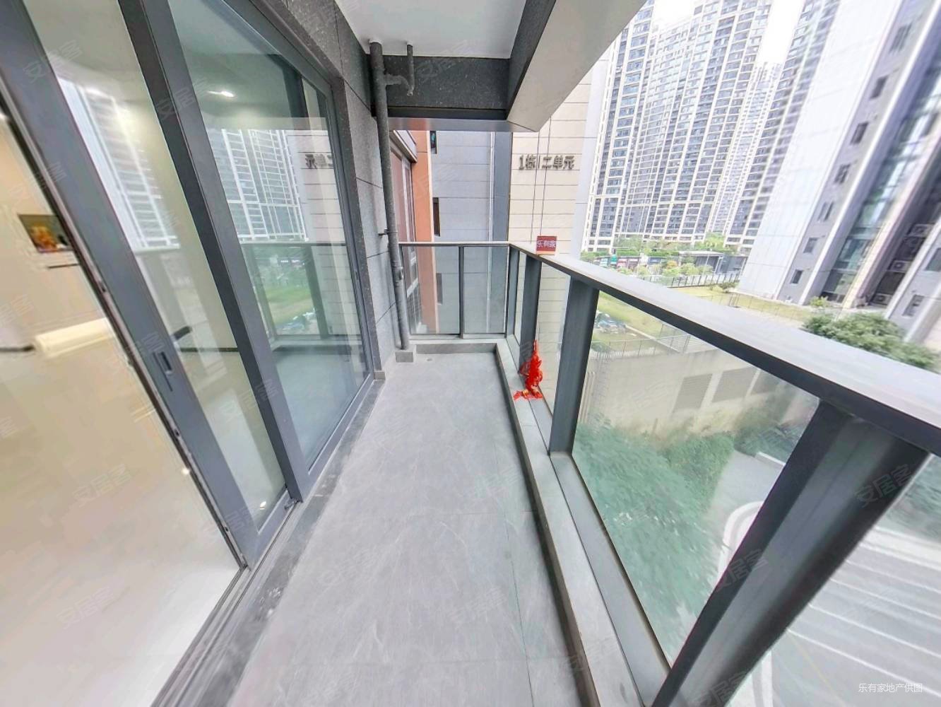 全新未入住,星河天地三期南北通大四房,独门独户看花园,无欠款