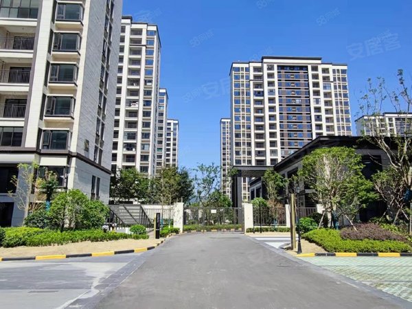 绍兴嵊州城区绿地四季印象浦口比亚迪绿地四季印象出租房源真实图片