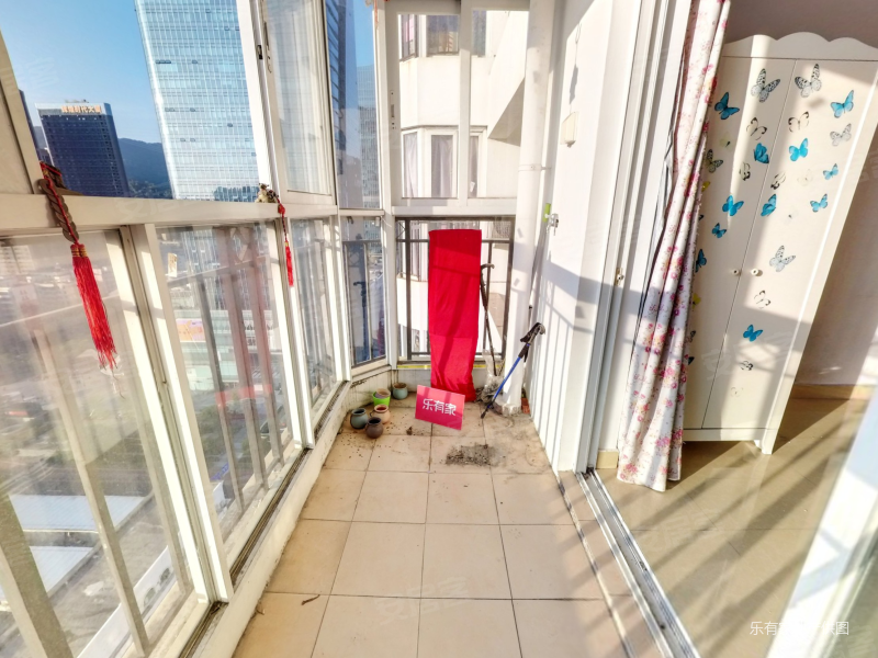 福田地铁口高层大一房,指导价8折,景观视野超好,满五年,海康大厦二手