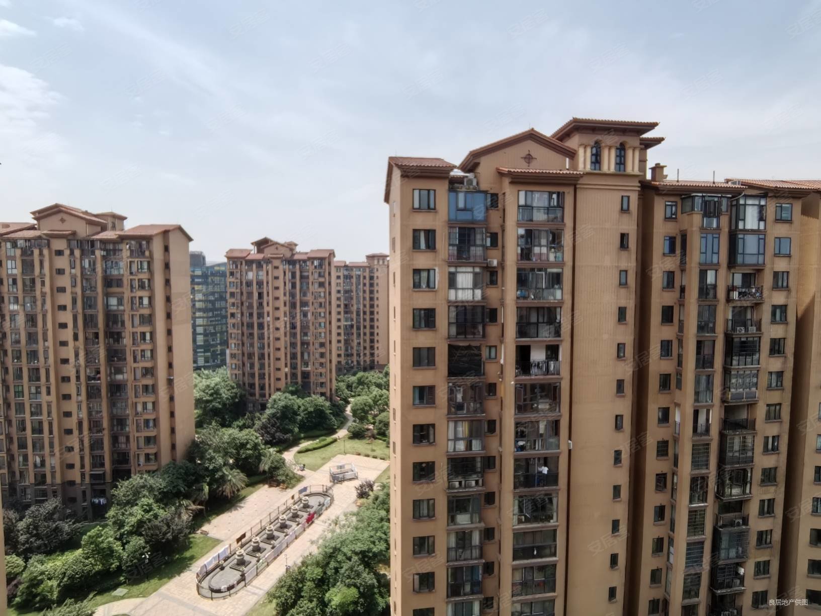 长沙房产网>长沙二手房>天心二手房>友阿奥特莱斯二手房>中信凯旋城>