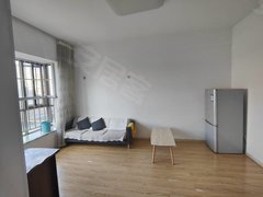 曲靖麒麟南城门市中心 市一小旁 简单家具 南城门 张三口附近两室出租房源真实图片