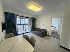 温岭温岭市区锦江中心广鑫名苑 两室一厅 带阳台 精致装修 三朝南 有车位出租房源真实图片