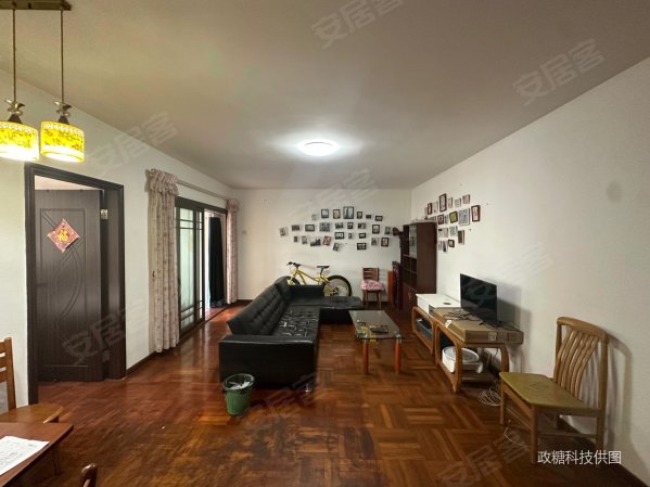 锦花大厦3室1厅1卫98㎡南北320万