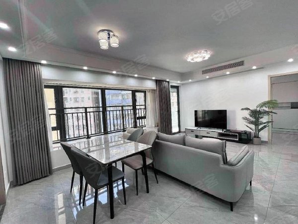 深圳宝安桃源居固戍一路368号小区近固戍地铁站  民水民电  押一付一