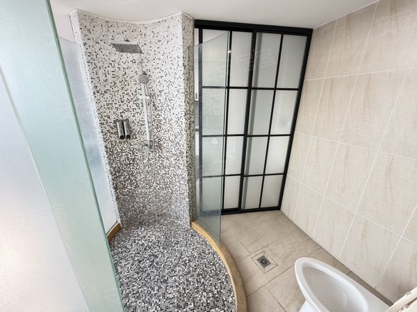 金华东阳东阳市中心望江北路5号楼海棠一号 V99 附近800实价多种户型 设施齐全压一付一出租房源真实图片