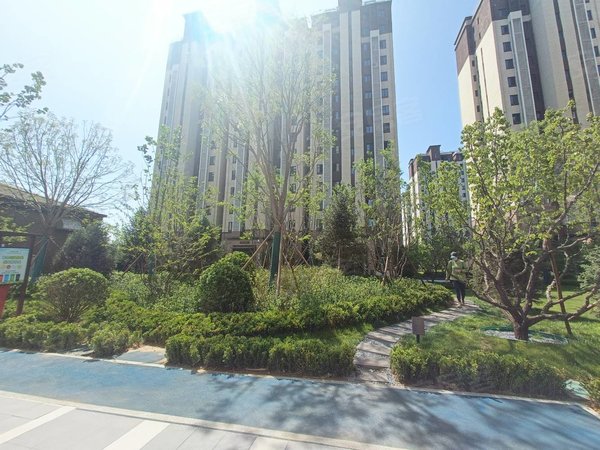 北京大兴旧宫洺悦湾地铁300米京能电建洺悦湾小区!无杂费可月付!