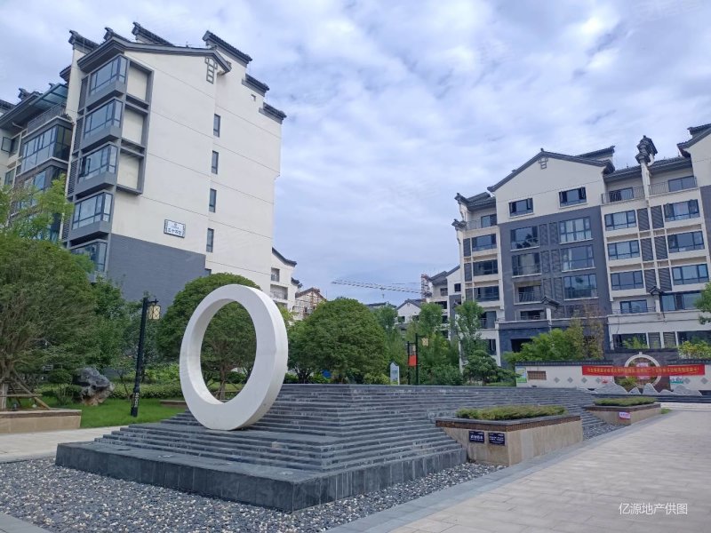 徽派建筑中信国安城洋房,189平通透4室199万,品质小区