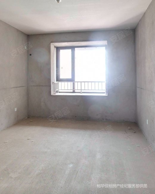 有钥匙维多利亚三期,可贷款,现房好楼层随时看房,急售价格可谈