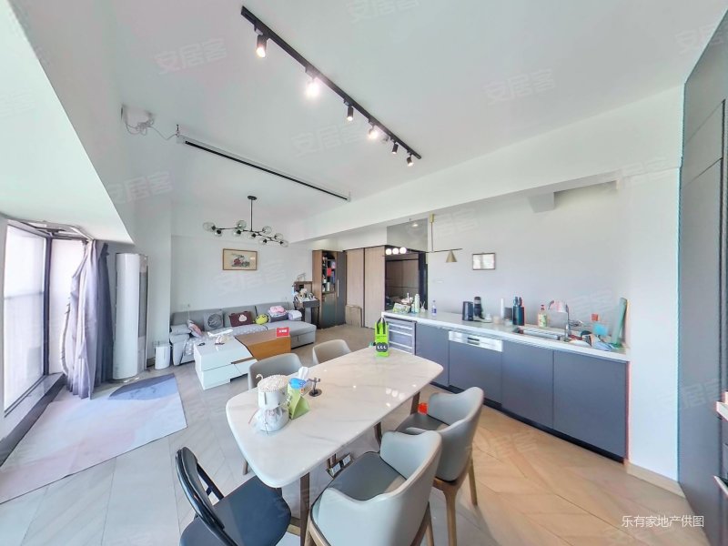 福田中心云端总裁公寓高层远眺香港可改两房次新低税北方业主诚售