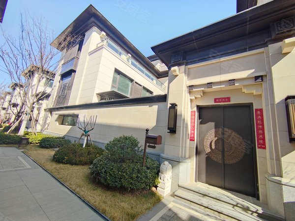 济南历城唐冶景粼原著(别墅)景粼原著(别墅) 4室2厅2卫 南北通透出租