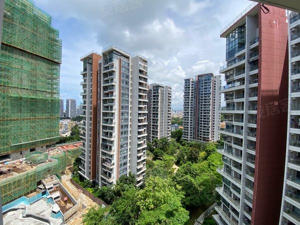 三亚吉阳凤凰路南段京海成鹿港溪山鹿港溪山三房急租楼层好出租房源