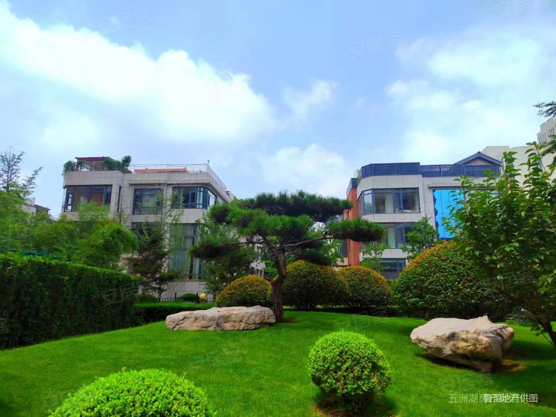 带车位,鼎峰英伦花园二手房,1080万,5室3厅,4卫,360平米