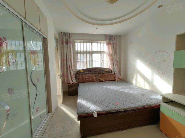 安丘安丘城区商场路青云学府青云学府近,多层1楼带车库家具家电齐全