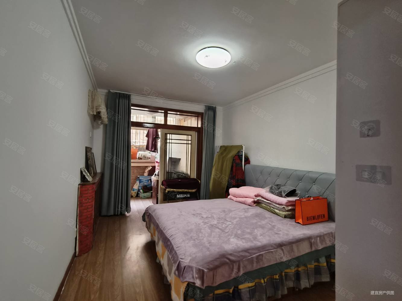 印染厂家属院3室2厅2卫120.78㎡南北218万