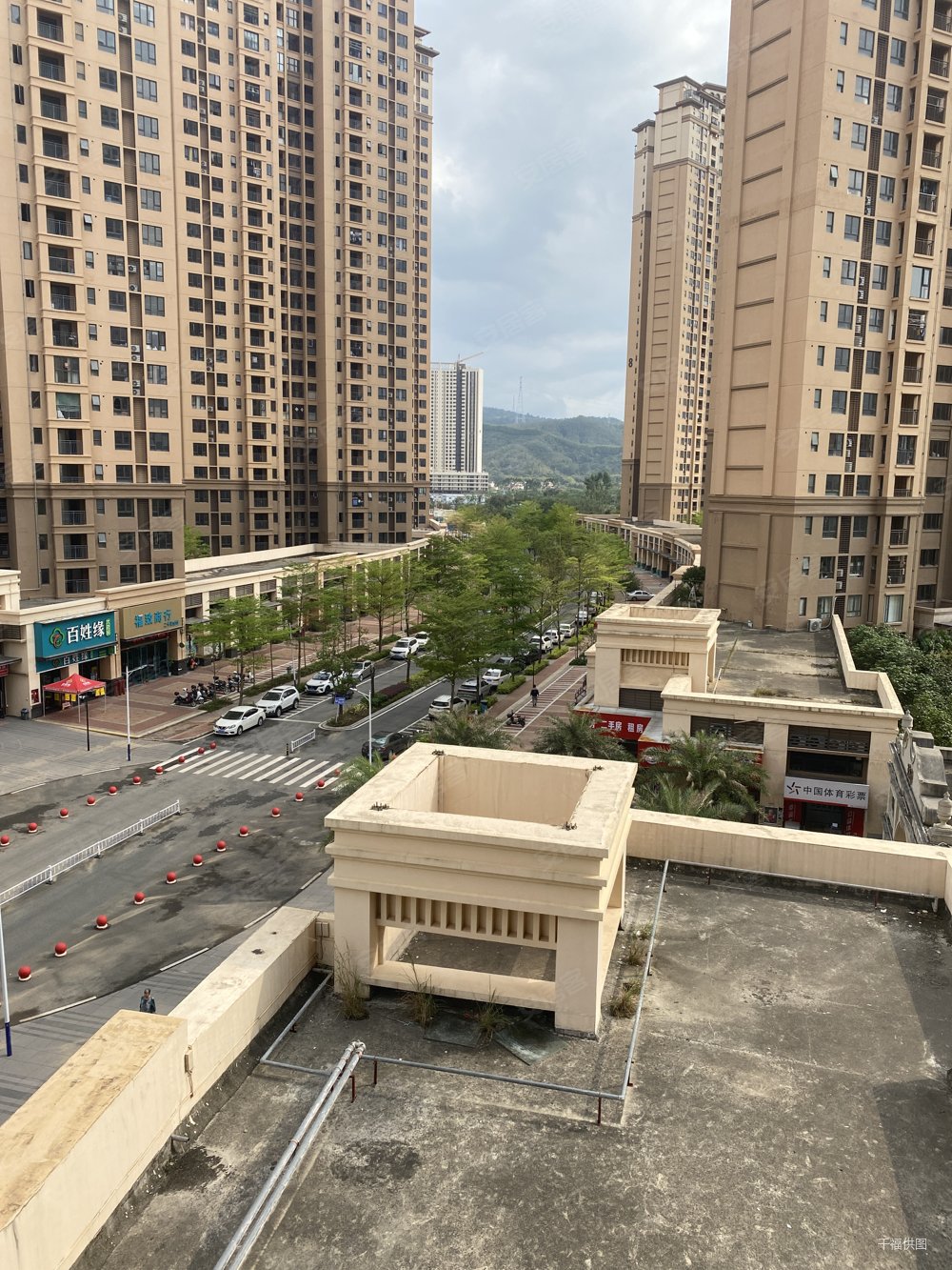 惠州房产网>惠州二手房>博罗二手房>罗阳二手房>佳兆业东江新城>1000