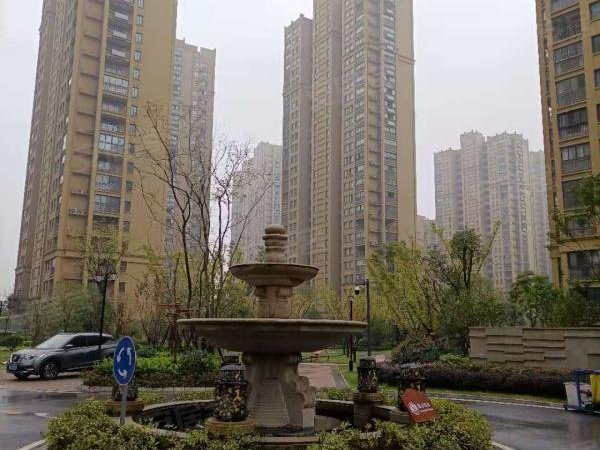 【多图】华盛大运城(二期),肥东新城租房,房屋精装修出租,家电齐全