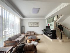 阳江阳东龙山公园阳江富人别墅区,阳东碧桂园260方,5房3套房花园100方,出租房源真实图片