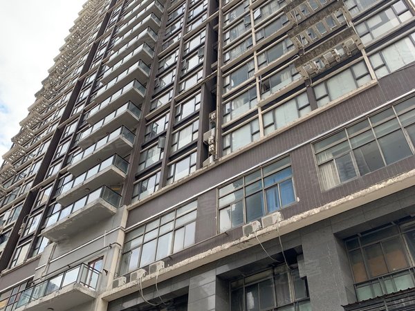 深圳罗湖人民南汇泰大厦去香港通勤很近罗湖口岸罗湖地铁口精装公寓