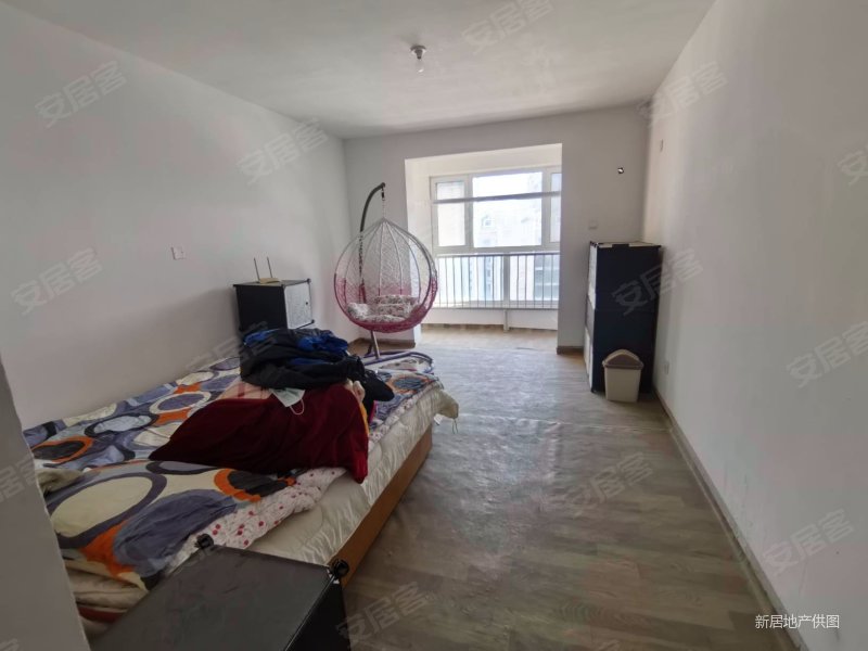 随时看房嘉都东区通透三居电梯好楼层全天采光送地下室