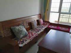 桂林雁山姐妹桥旅游学校旁边 良丰菜市场对面 良丰家园小区 免费停车出租房源真实图片