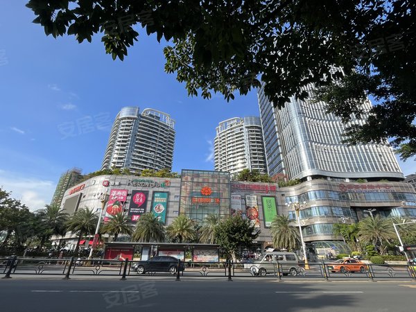 三亚吉阳水三千蓝海华庭蓝海购物广场 165.