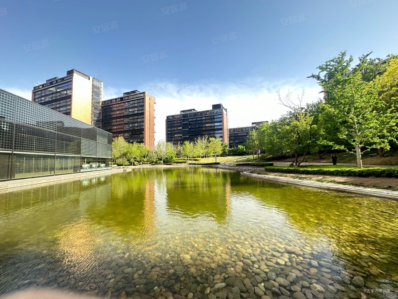 3室 高楼层视野好,国锐金嵿二手房,980万,3室2厅,2卫,142平米-北京