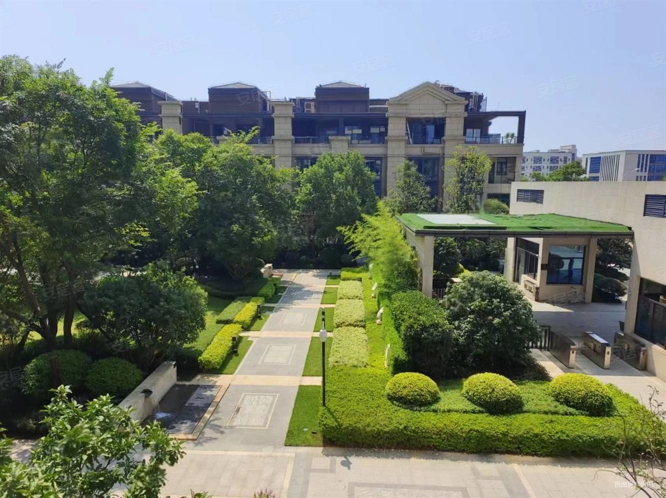 送车位特价5字头柳东新区荣和公园墅送全屋家装现房