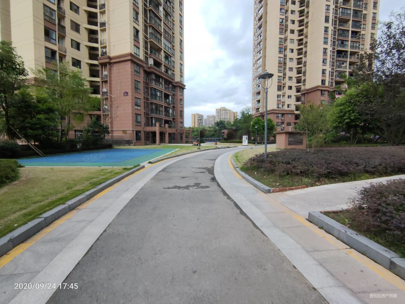 8万买康德城精装两房 户型方正 装修清爽 拎包入住