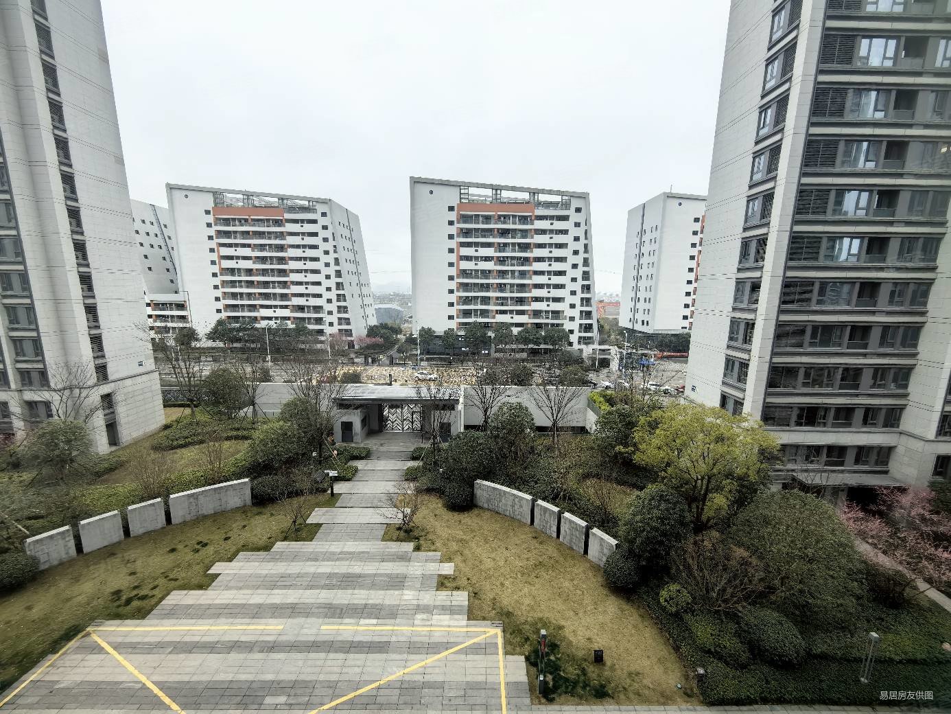 绿城品质下楼即地铁杨柳郡三期106平准新房急售