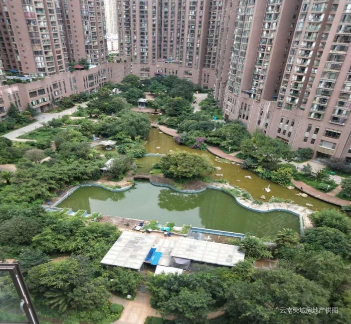 天骄北麓(南区) 环境优美 刚需小三居 商圈成熟 双卫