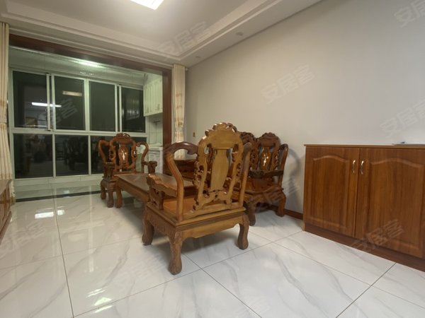 无锡江阴青阳毓秀园毓秀园精装两房家装,电梯房干净整洁拎包入住出租