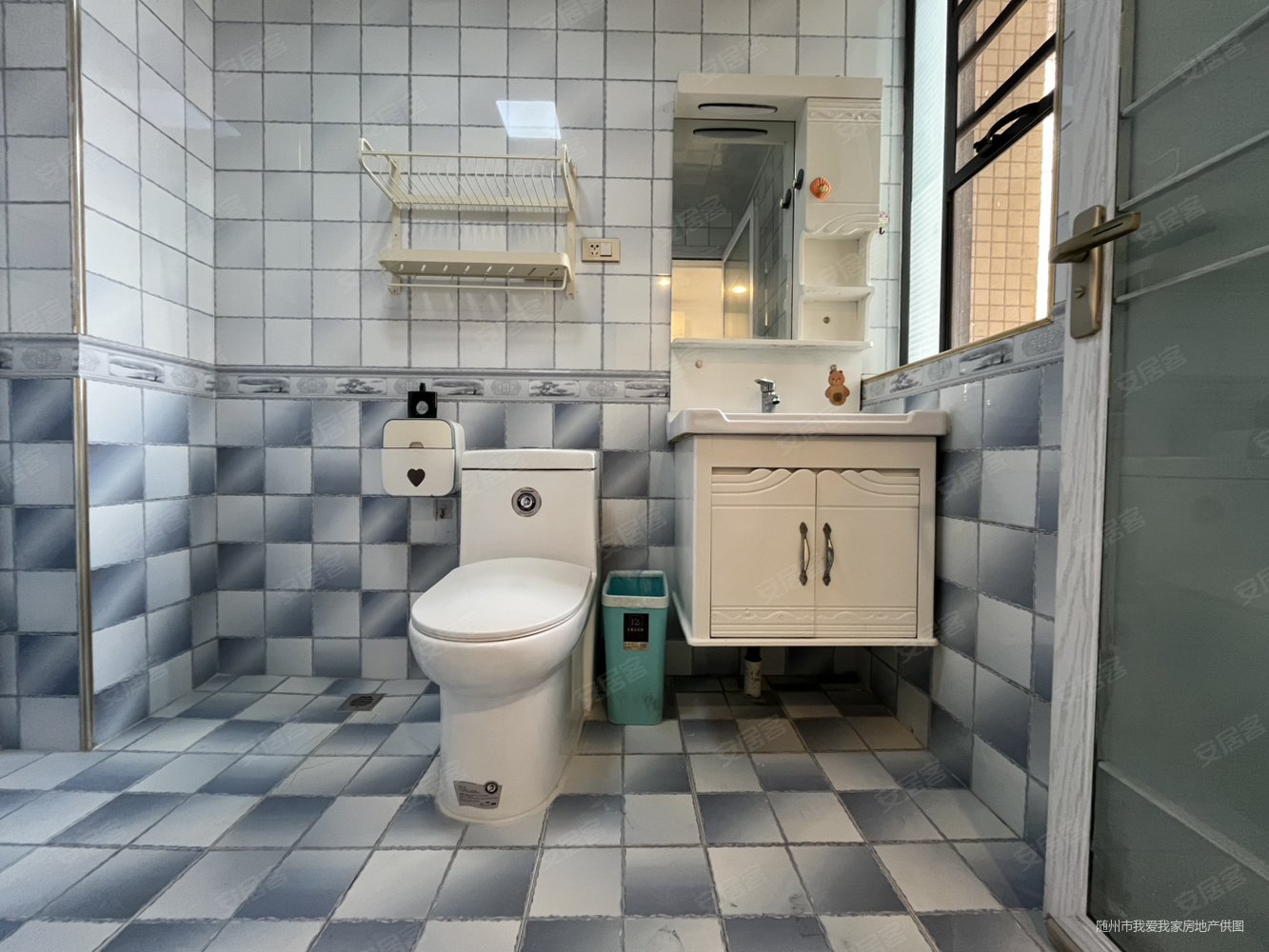 海翼汉东至尊3室2厅2卫127.66㎡南北86万