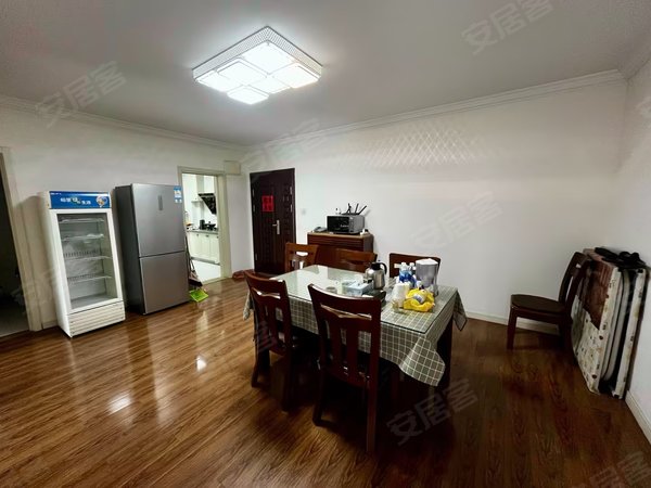 【多图】汇贤雅居,徐家汇租房,低价 近地铁商圈 随时看房 拎包入住