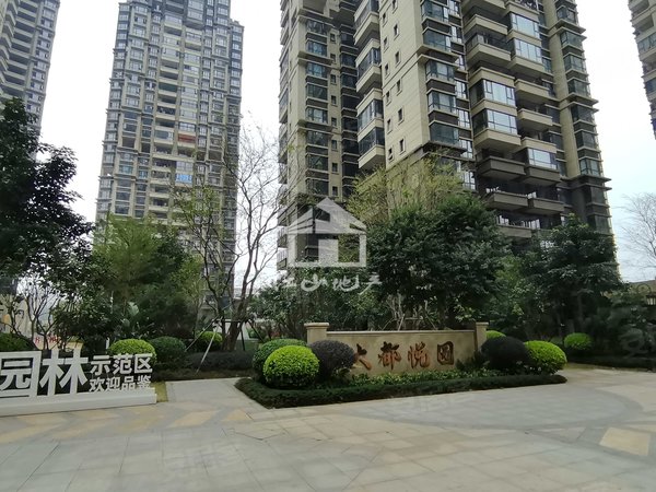南宁良庆良庆周边大都悦园急租建工城大都悦园两房配齐2房2厅1300元