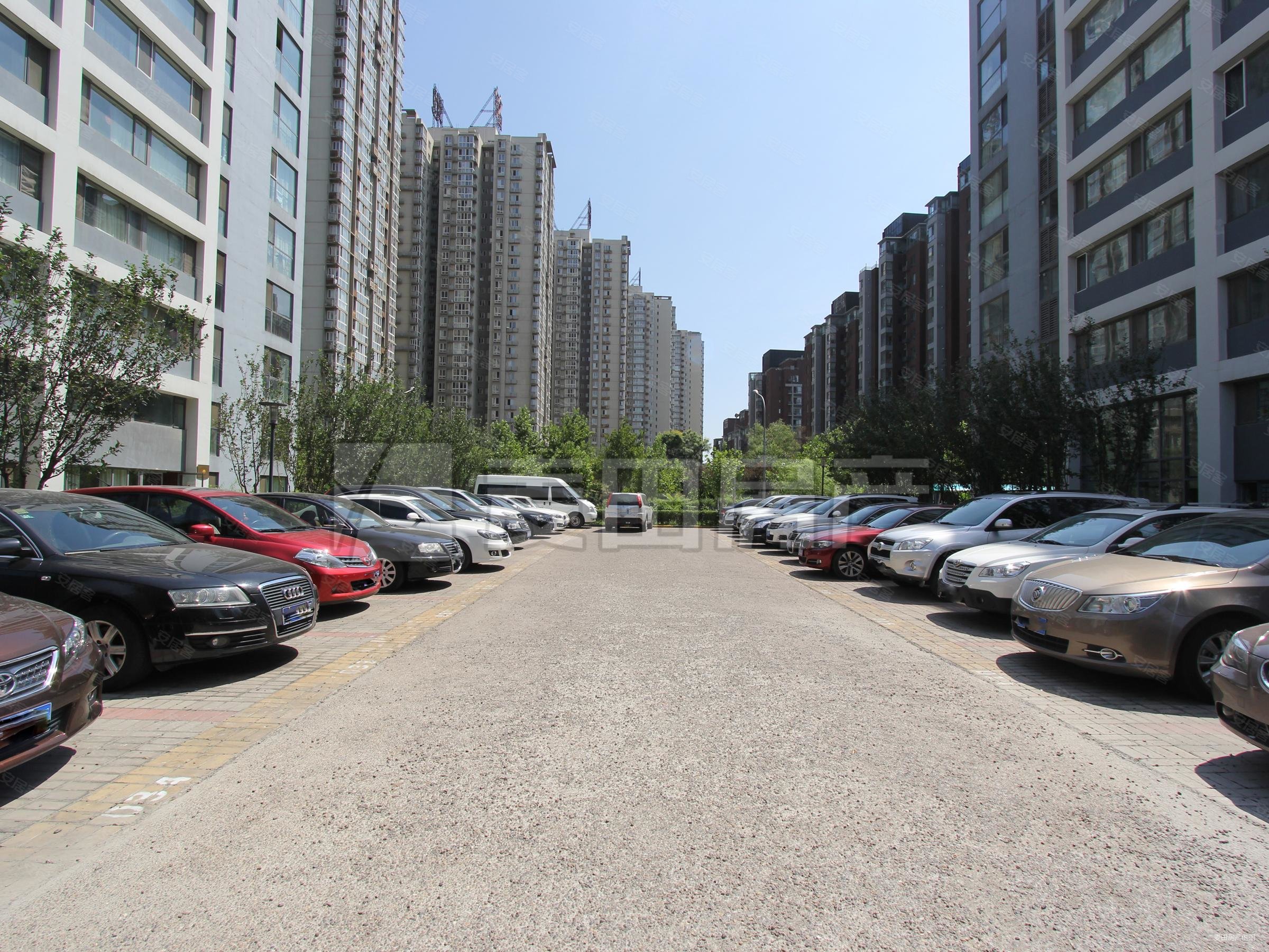 嘉铭桐城西南大三居,落地窗,卫生间明卫,看房有钥匙,机会房源