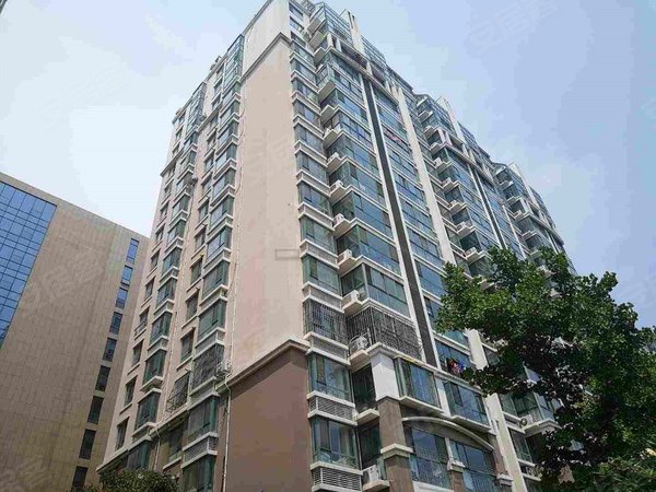 青岛市南绍兴路国际城名苑国际城名苑 3室2厅2卫