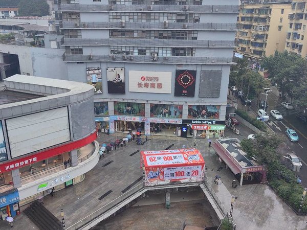 重庆长寿凤城街道长寿协信时代天骄老城新世纪对面精装四居室出租出租