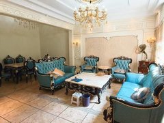 西宁城西海湖新区带车位！联排别墅6室精装拎包入住 可用于办G接待住家 。出租房源真实图片