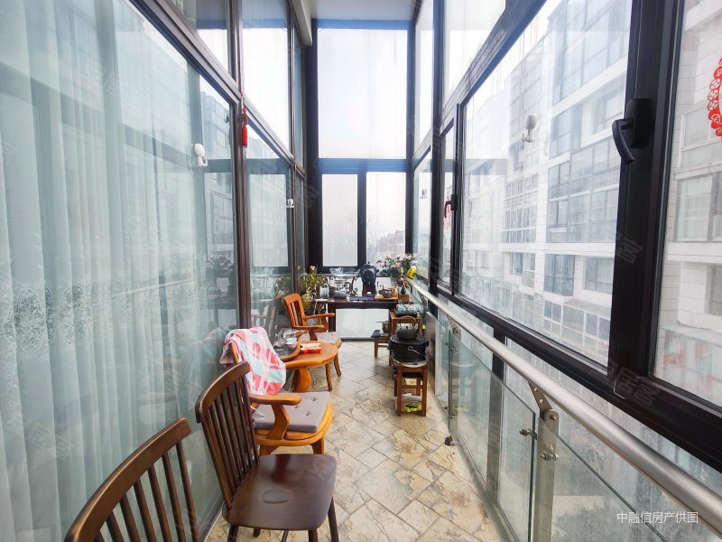 鲁信未央 9贰0急 双车位 豪装短住 东边户明卫,鲁信未央花园二手房