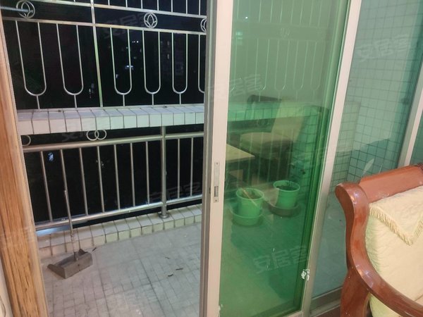 尚景华园精装修大三房 家电全齐出租 地铁口两百米,龙岗租房-深圳58