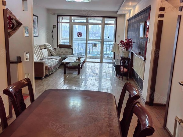 青岛李沧金水路明秀山庄明秀山庄多层套二  视线好  拎包入住  年物业