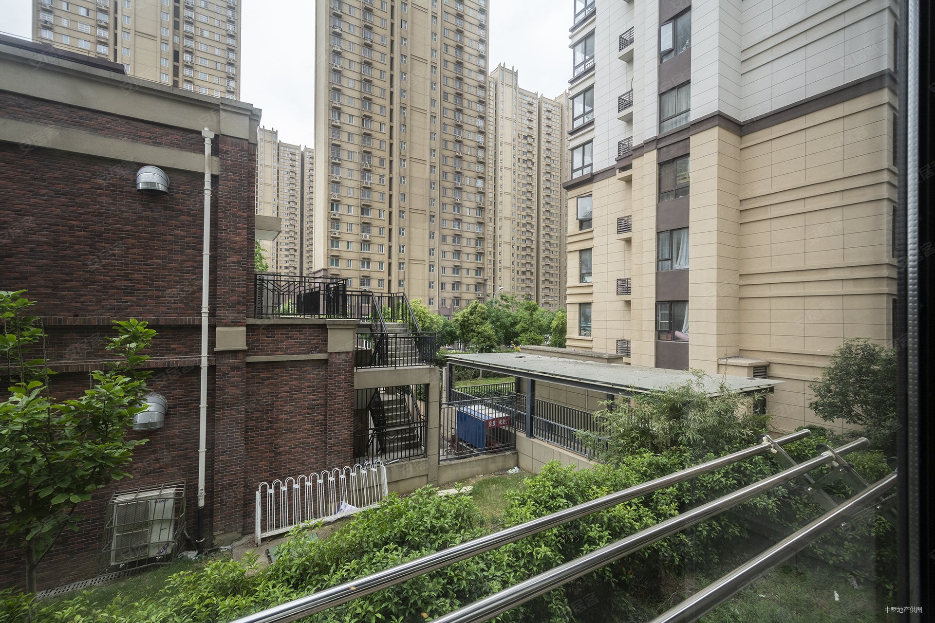 合肥房产网>合肥二手房>新站二手房>职教城二手房>保利罗兰春天>