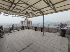 中山东区库充嘉路华花园 5室2厅3卫 电梯房 精装修199平米出租房源真实图片