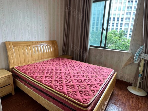 杭州桐庐桐庐城区富春滨江水岸华庭水岸华庭两室一厅一卫  南北通透