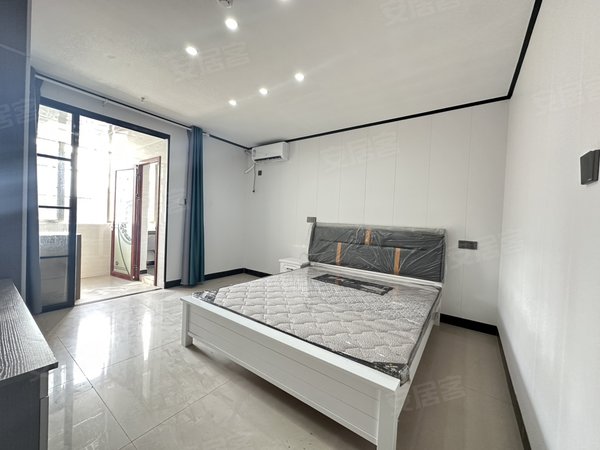 金华东阳东阳江北西范小区西范 山口夜市 哈哈广场 哥帝KTV 精装大小单间 设备齐全出租房源真实图片