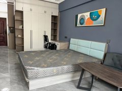 郓城郓城城区郓城市区御龙湾公寓一室一厅一卫 可月租 拎包入住出租房源真实图片