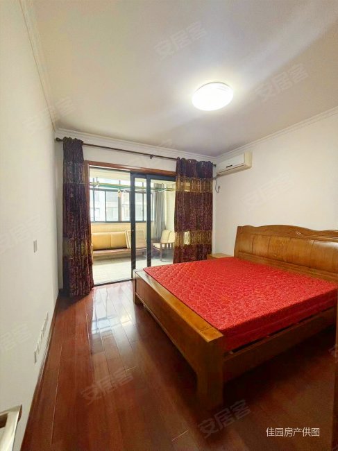 鼎泰花园,多层洋房,3房2厅2卫,带汽车库自行车库