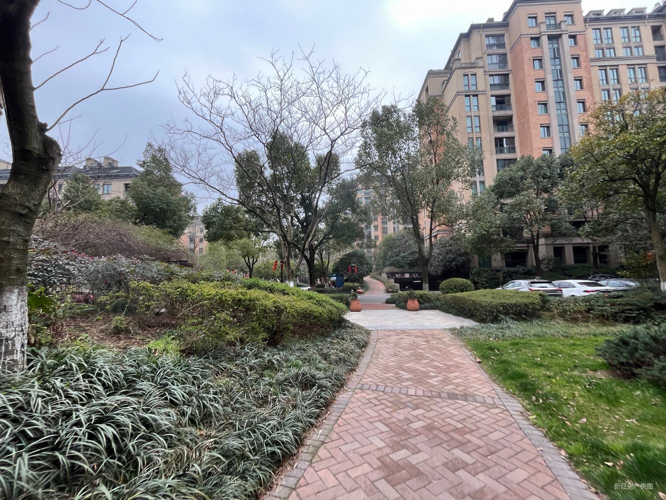 绿城桂花园1165平方三居室精装