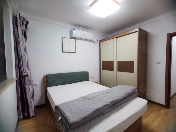 上海浦东三林城林嘉苑东方懿城盒马旁边抢手三房大房东出租看房有钥匙